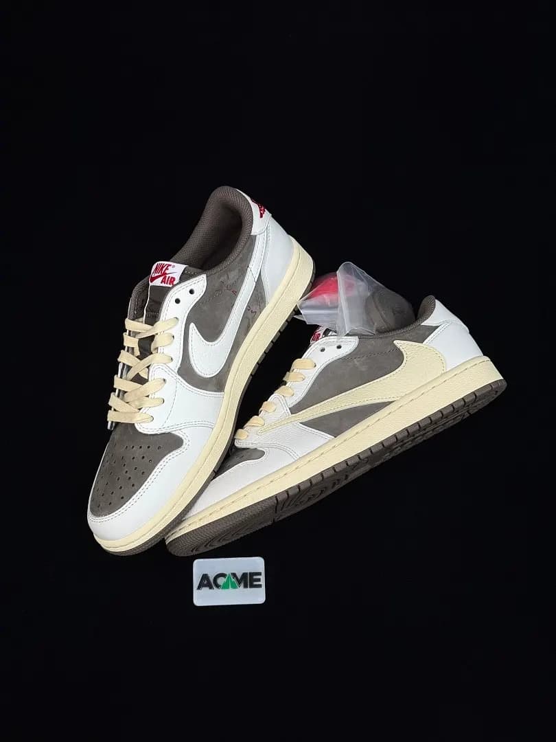 Nike Tênis cano baixo marrom e branco